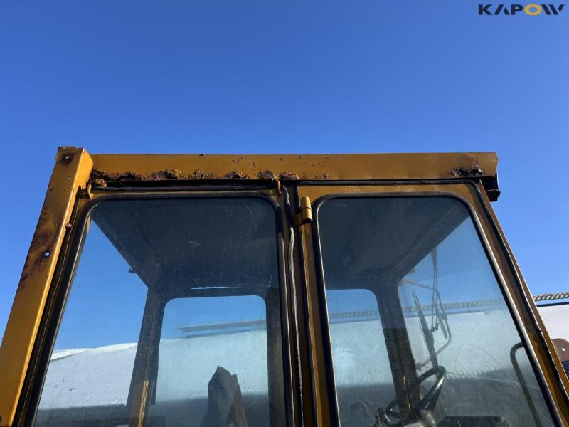 Hydrema 805 backhoe loader 36