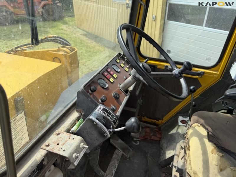 Hydrema 806 CLS backhoe loader 35
