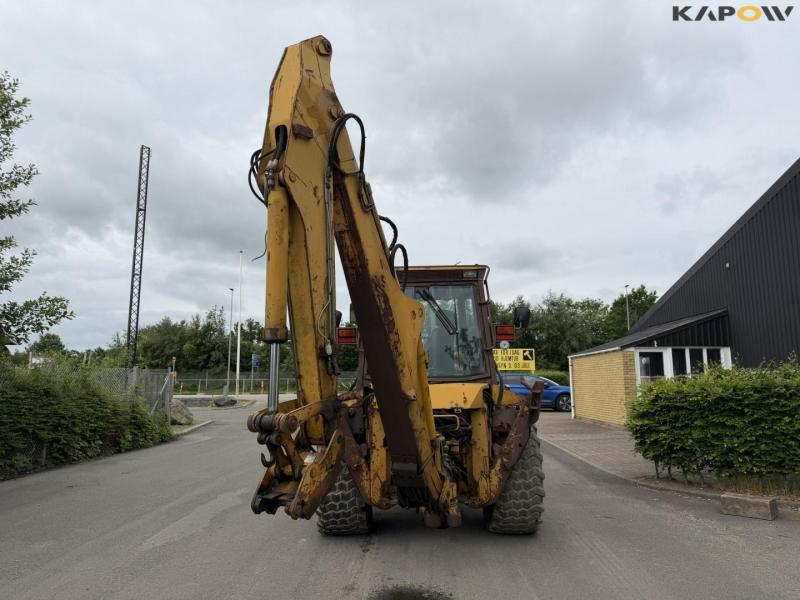 Hydrema 906 backhoe loader 5