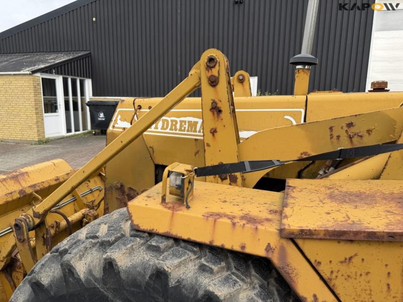 Hydrema 906 backhoe loader 9