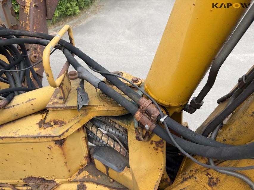 Hydrema 906 backhoe loader 32