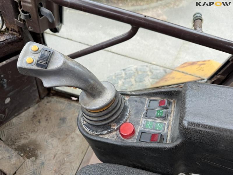 Hydrema 906 backhoe loader 45