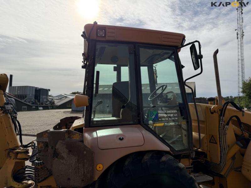 Hydrema 906C backhoe loader 17