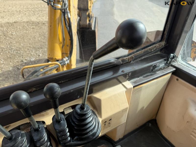 Hydrema 906C backhoe loader 46