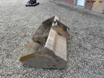 Hydrema PBH grading bucket with S40 hitch 8