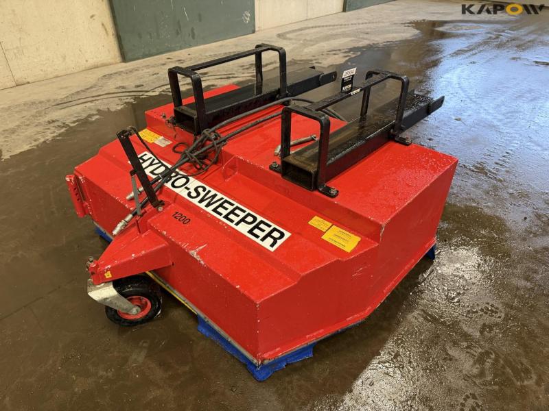 Hydromann 1200 hydraulic broom 1