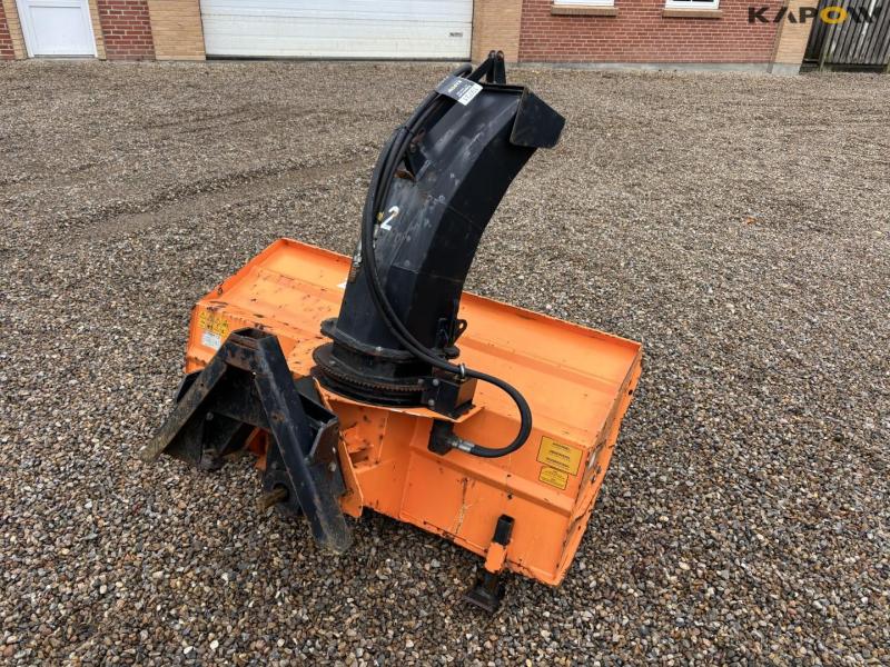 Hydromann 1500 HS snow thrower with A-frame 1