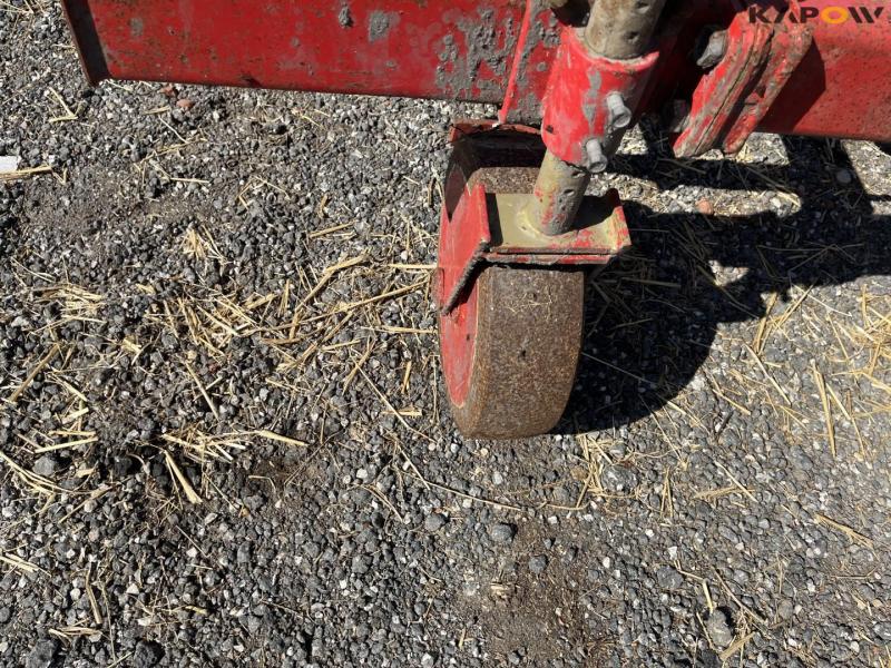 Hylleberg 4 row potato harrow 11