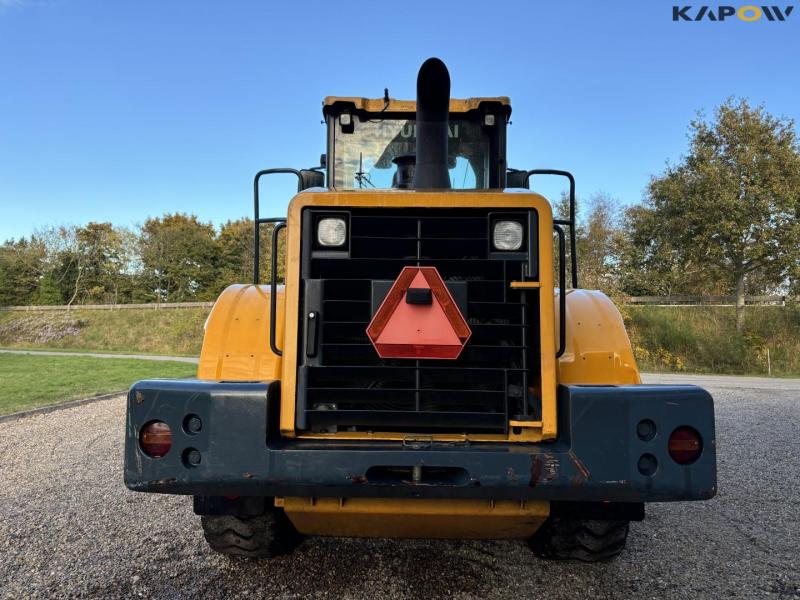 Hyundai HL757-7A wheel loader 6