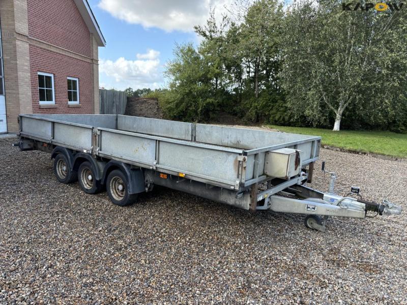 Iffor Williams trailer with ramps 3