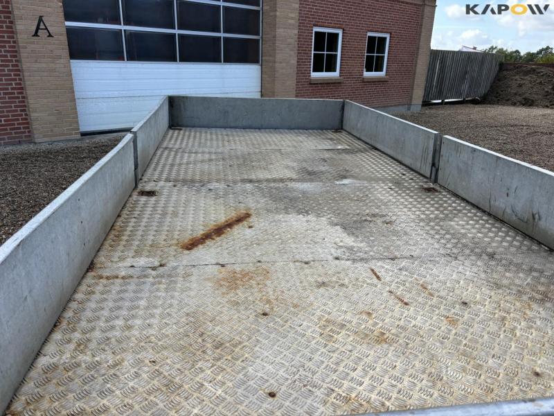 Iffor Williams trailer with ramps 20