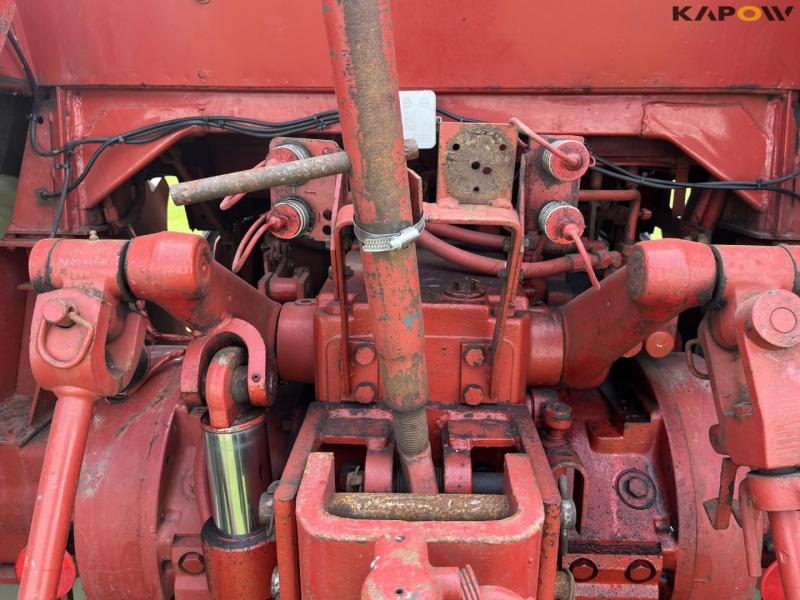 IH 1255 tractor with twin wheels 35
