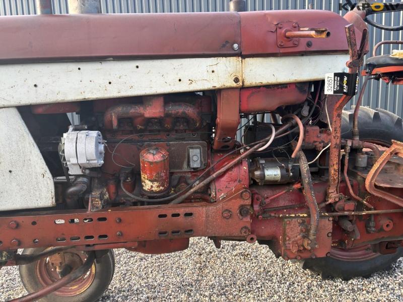 IH 504 high crop tractor 6