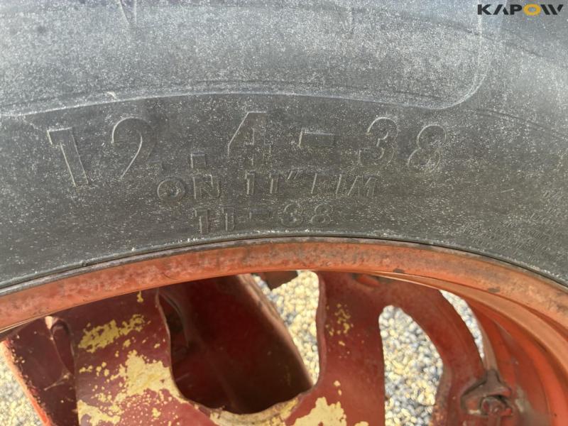 IH 504 high crop tractor 32