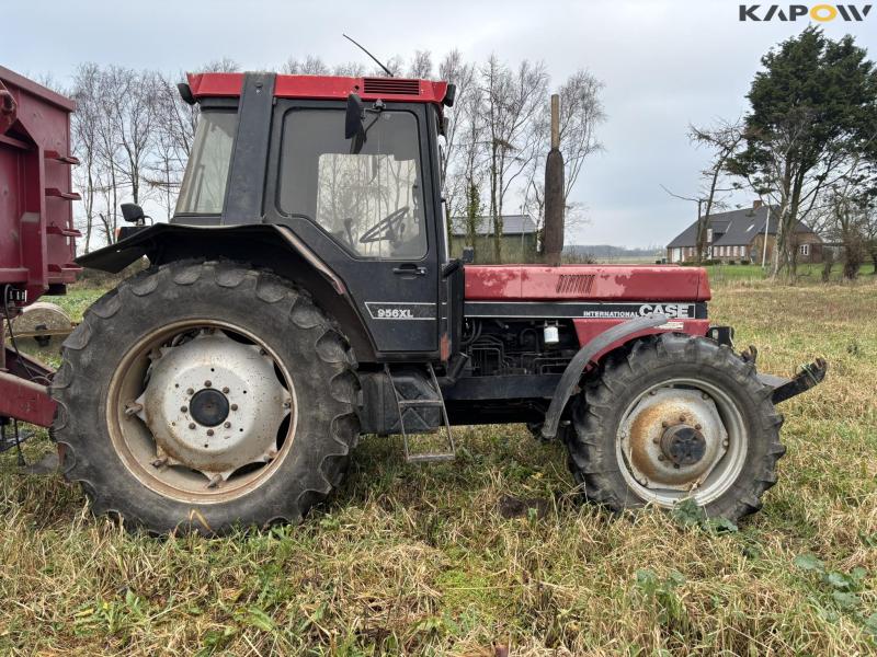 IH 956 XL 4WD with front linkage 4