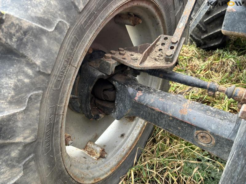 IH 956 XL 4WD with front linkage 12