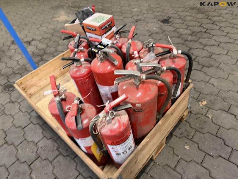 Fire extinguisher 9