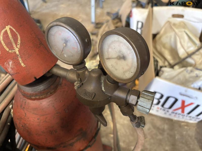 Oxygen and gas set with cart 10