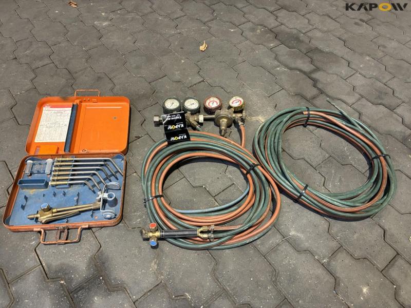 Oxygen and gas set 1
