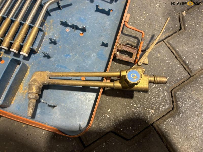 Oxygen and gas set 9