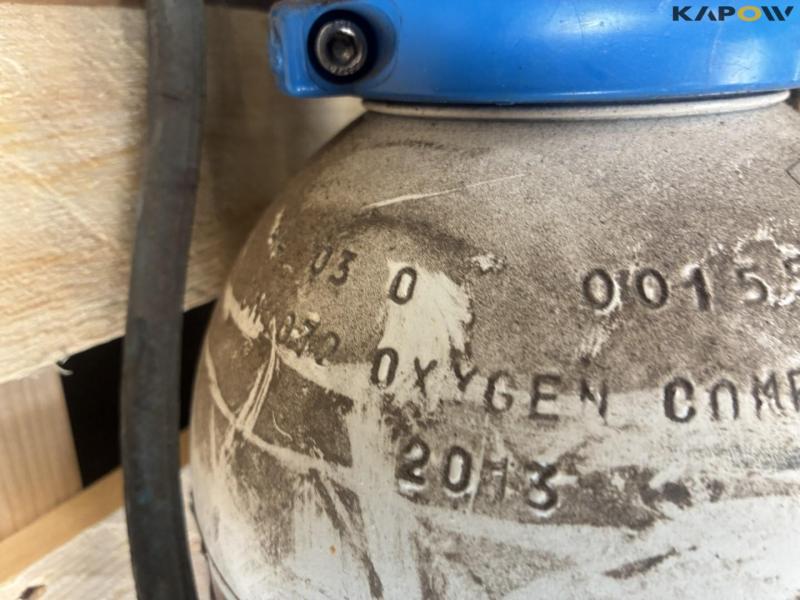 Oxygen and gas set 8