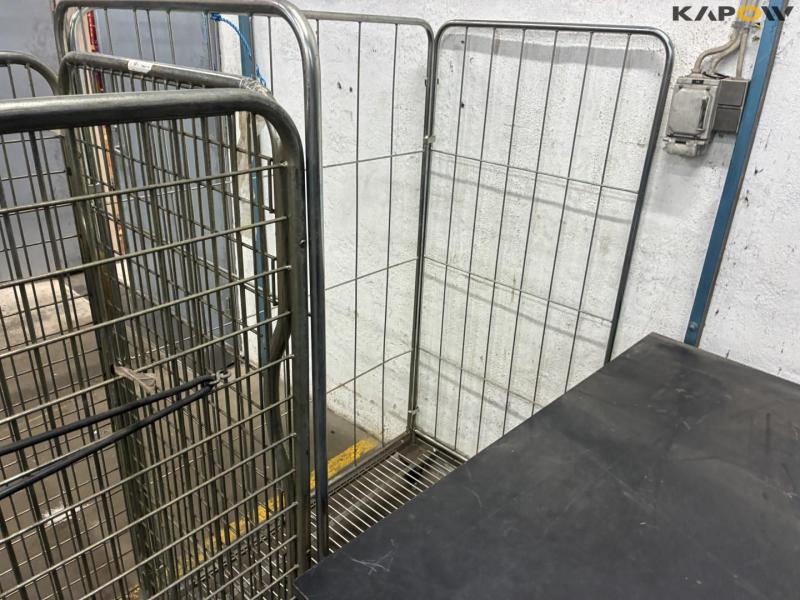 Packaging equipment/ Table/ Cage 27