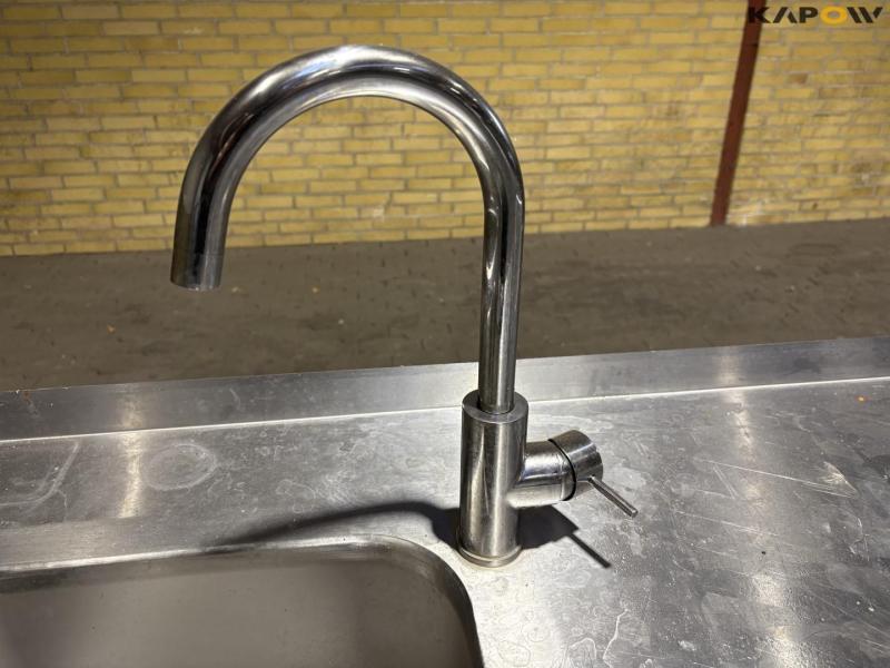 Industrial sink 9