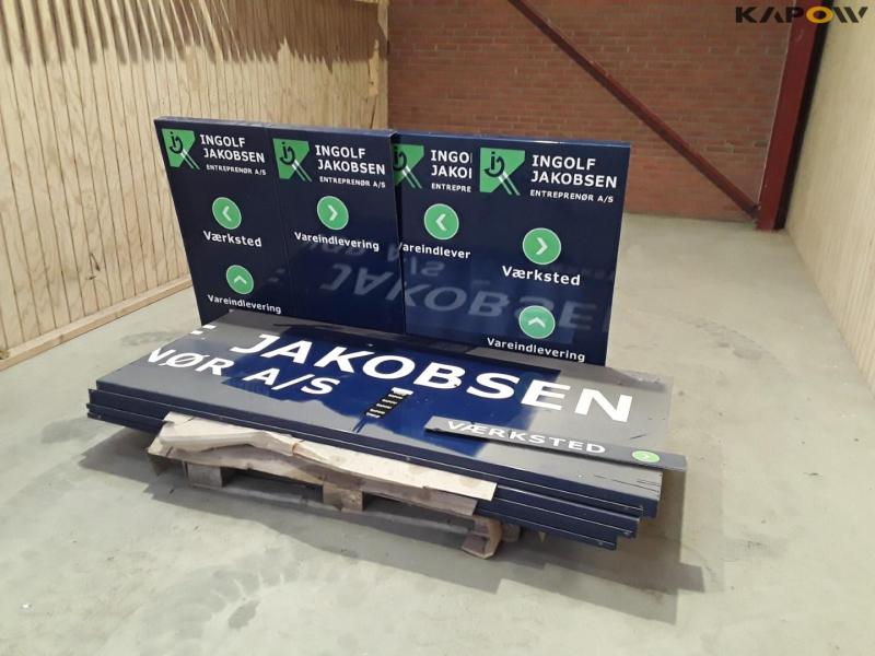 Ingolf Jakobsen metal signs 1