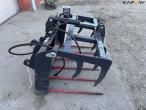 Intertech grab handle with Eurotrac hitch 4