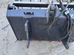 Intertech grab handle with Eurotrac hitch 22