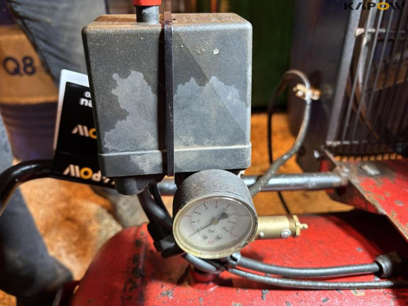 IPL compressor 150 liters 7