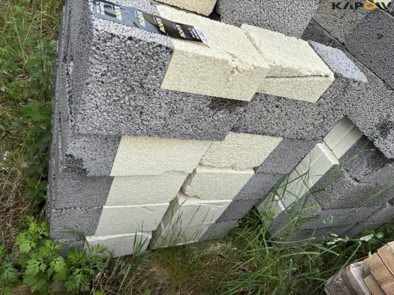 Insulated Leca blocks 16
