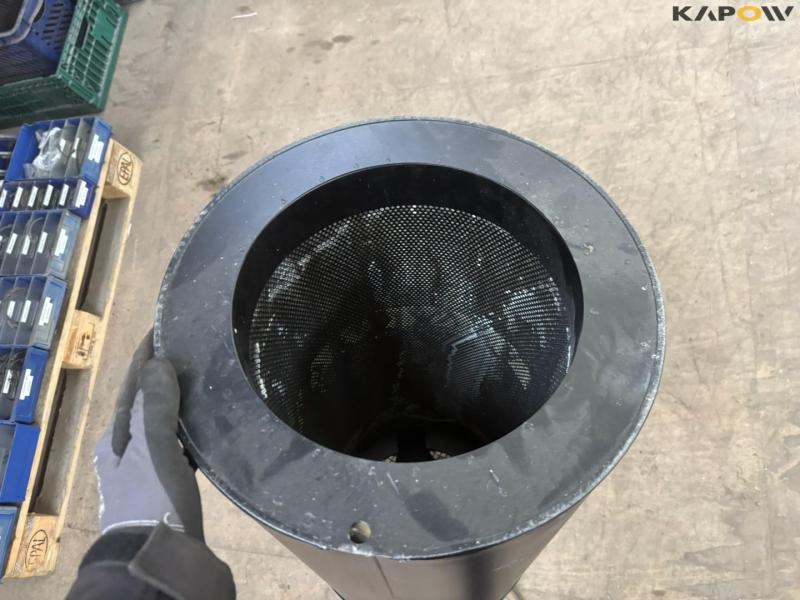Insulated chimney with draught stabilizer 5