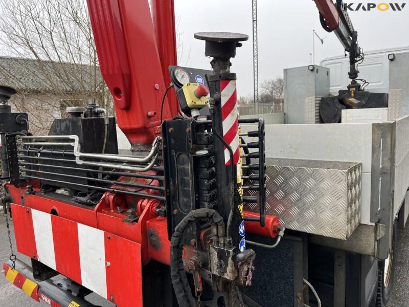 Iveco 120-250 Euro Cargo truck with Ferrari F540 crane 25