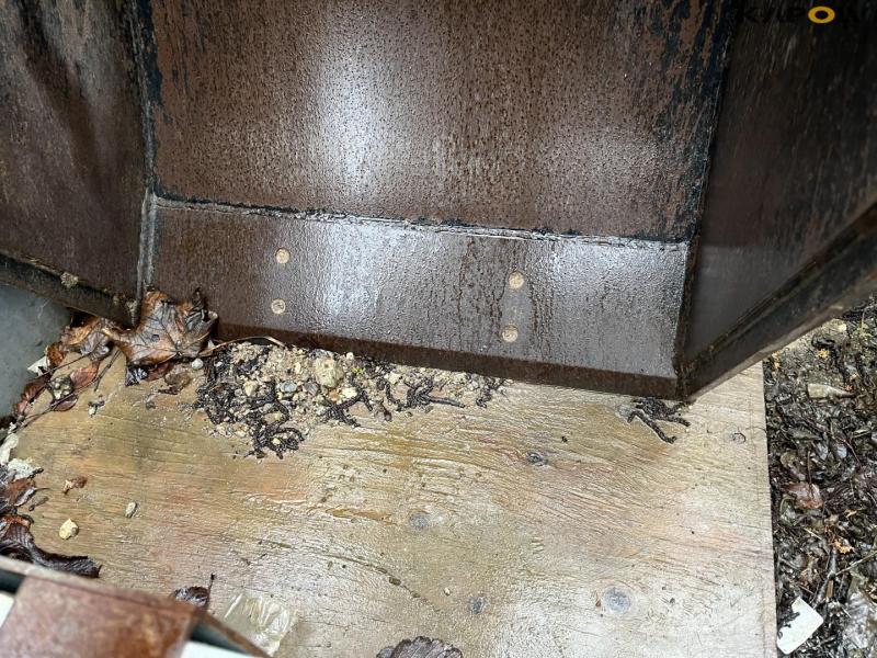 Iveco 120-250 Euro Cargo truck with Ferrari F540 crane 30