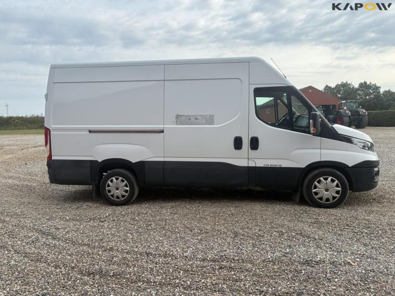 Iveco 35S14 Daily van 4