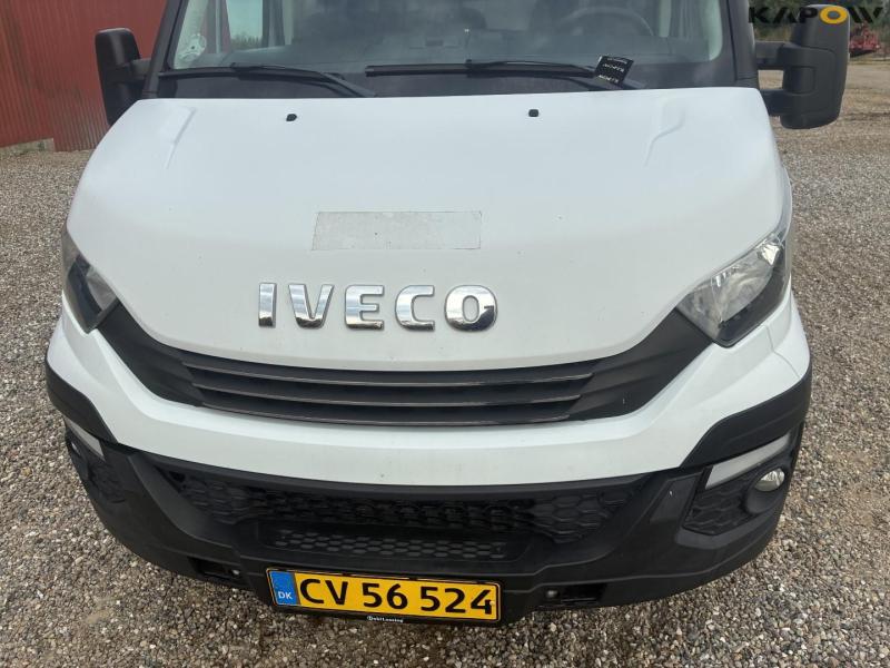 Iveco 35S14 Daily van 13