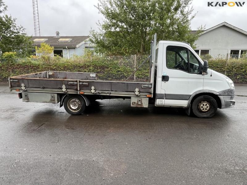 Iveco Daily 35S van 4