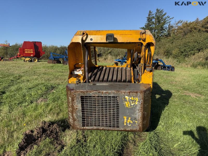 JCB 165 skid steer 6