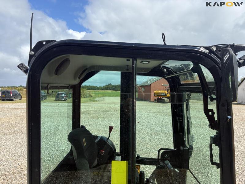 JCB 19/C-1 mini excavator 46
