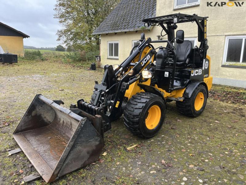 JCB 403 skid steer loader 1