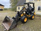 JCB 403 skid steer loader 1