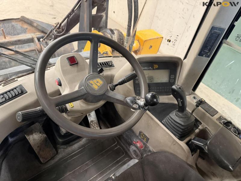 JCB 426 loader 23