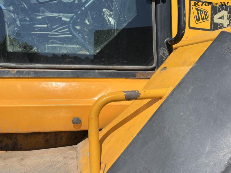 JCB 426E HT wheel loader 11