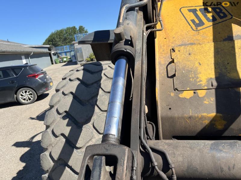 JCB 426E HT wheel loader 21