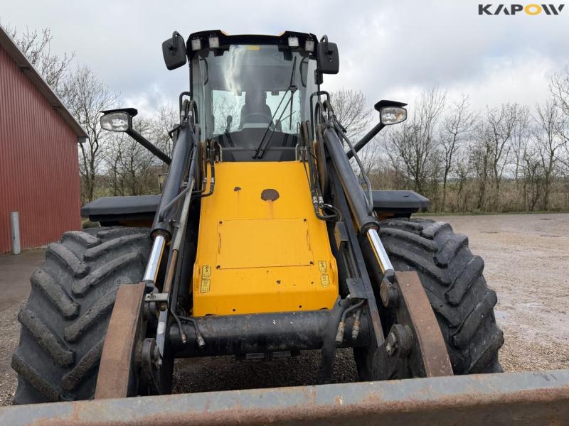 JCB 427 Agri wheel loader 10