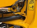JCB 427 Agri wheel loader 21
