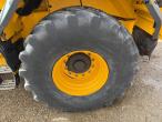 JCB 427 Agri wheel loader 49