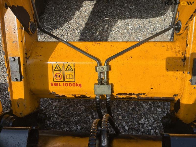 JCB 4CX backhoe loader 19