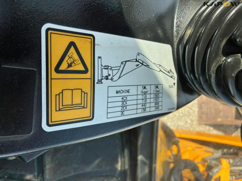 JCB 4CX backhoe loader 92